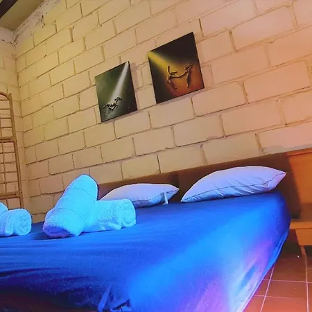Space & Tradition House בית נופש *