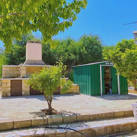 Space & Tradition House * פרוטאראס